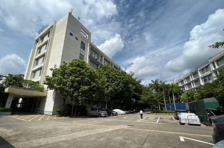 横岗原房东红本厂房2137平红本面出租，带现成装修可分租