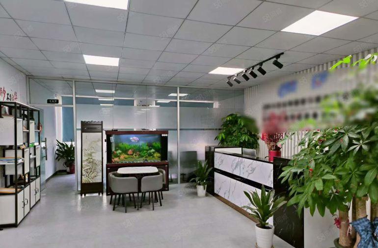 坪地高桥外环高速旁楼上空出1000平方带装修办公仓库厂房出租