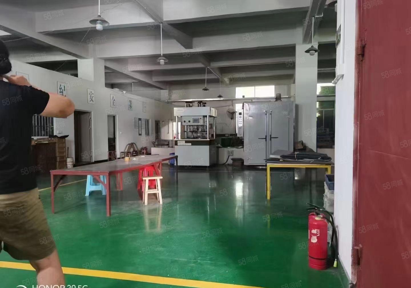 平湖辅城坳6米高一楼500平方带行车厂房出租