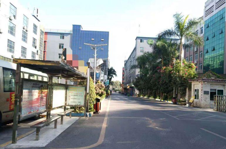 爱联地铁站边电商园新空出一套400平方现成办公室仓库厂房出租