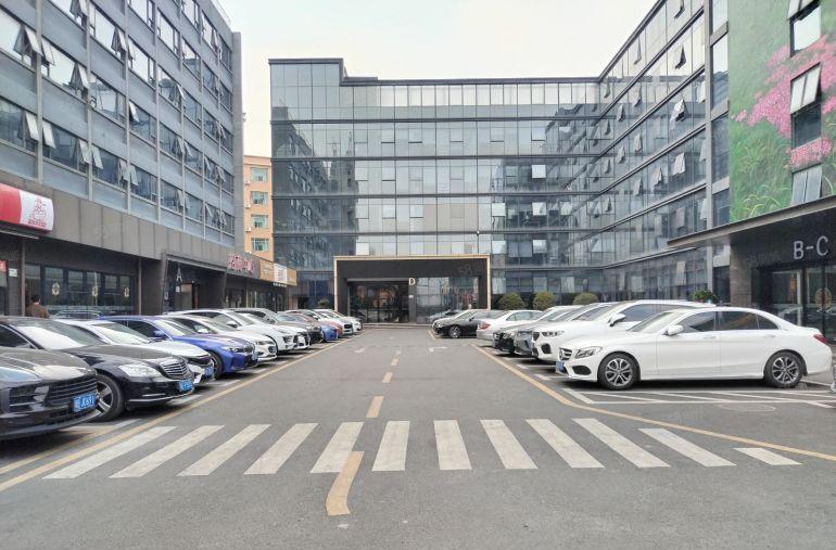 横岗塘坑地铁口电商园楼上500平带3间办公室厂房出租 可分租