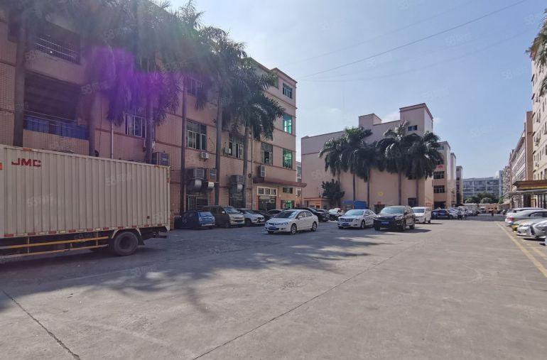 平湖原房东新出一楼1500平方红本厂房出租分租交通好可办环评