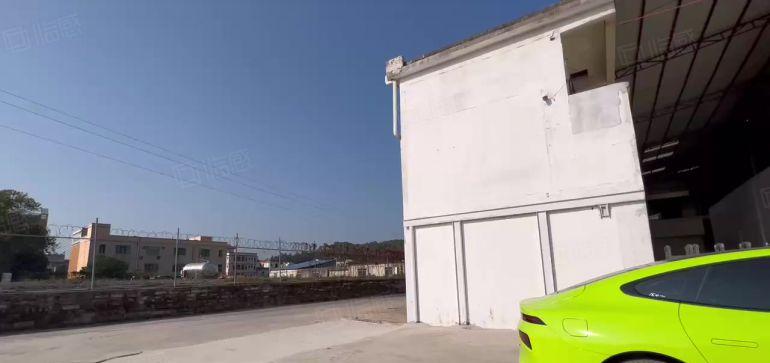 平湖原房东单一层滴水8米钢构4500平分租现成行车空地大