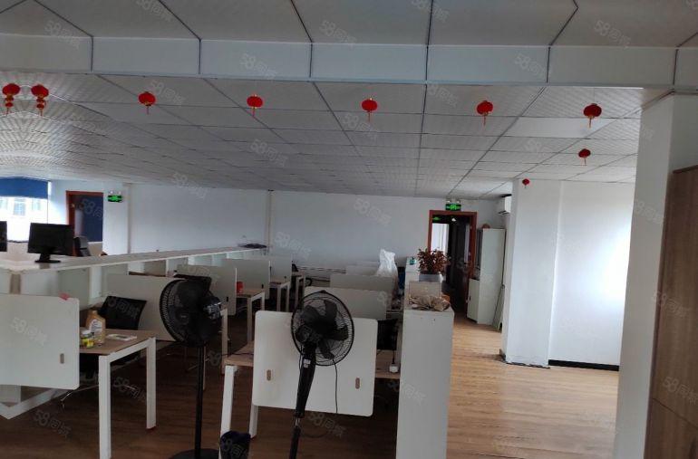 龙岗区南联原房东厂房出租，楼上500平方，实际面积出租