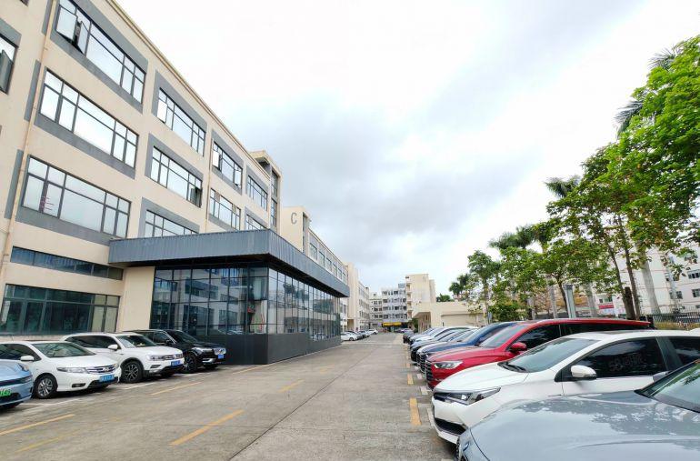 宝龙地铁口旁标准一楼小面积500平红本厂房出租带精装修办公室