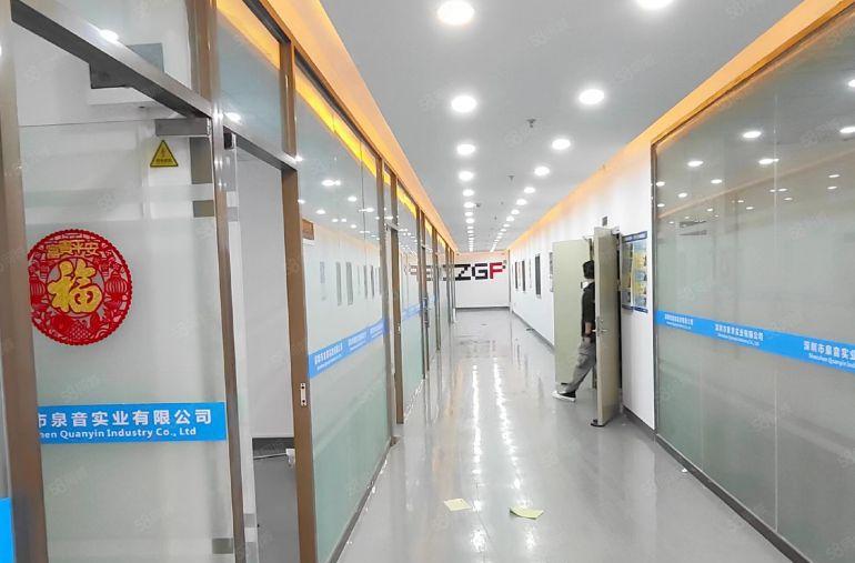 深圳龙岗宝龙1200平2楼一整层精美装修厂房出租带大前台