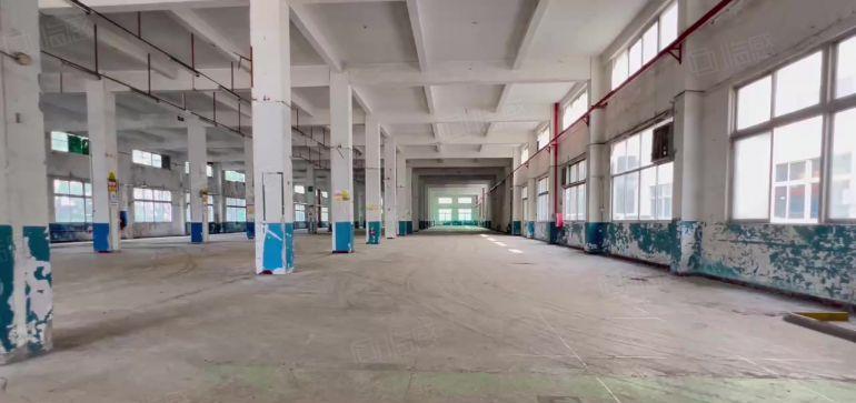 荷坳地铁口原房东一楼7.5米高厂房1500平方仓库出租好招工