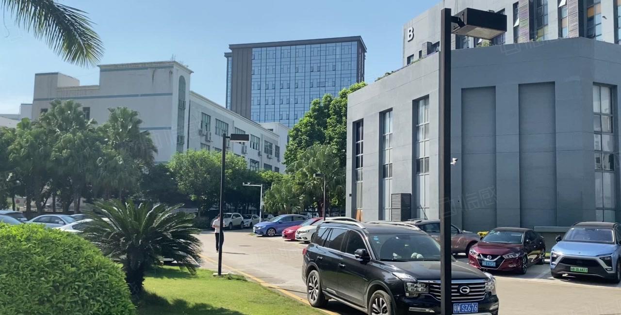 坂田岗头1000平厂房仓库出租可分租一半有简单装修地铁站