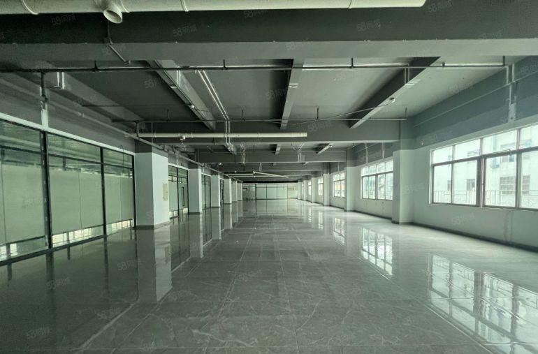 坂田地铁口红本厂房仓库1200平可分租带精装场地大易招工