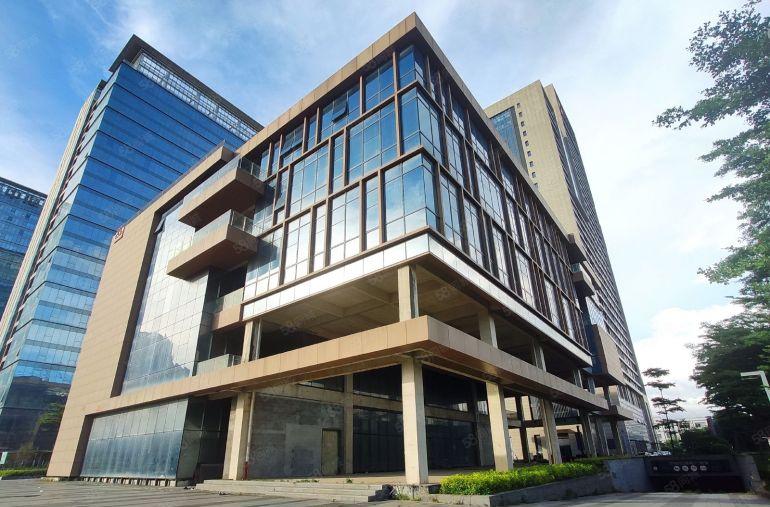 200平起分，坂田五和地铁口带红本精装电商产业园招租价格实惠