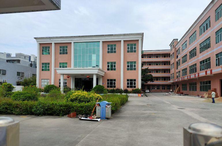 坪地中心村8000平原房东红本独院厂房仓库出租 3百平起分租