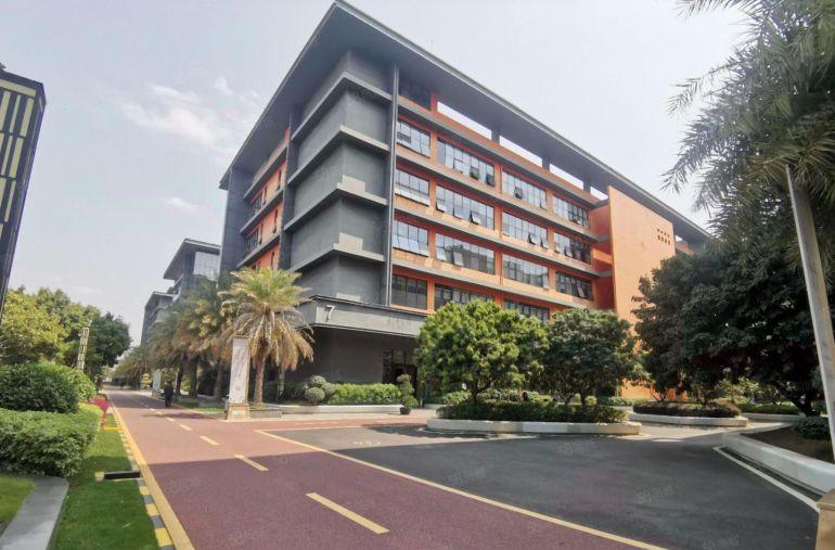 龙岗地铁口工业区独门独院8000平厂房出租200平起租