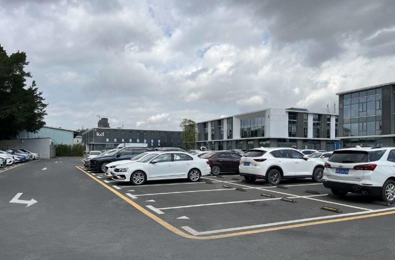 25元起坂田地铁口楼上300平精装修厂房出租仓库出租大小分租