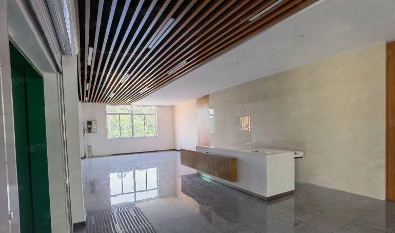 龙西社区带红本3楼2000平米精装修厂房出租 200平方起分