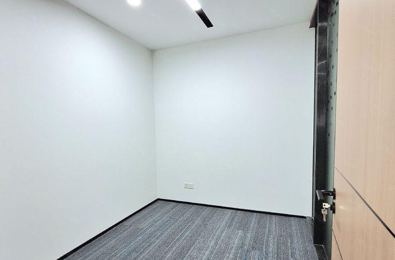 龙岗宝龙安博产业园260平精美装修办公室