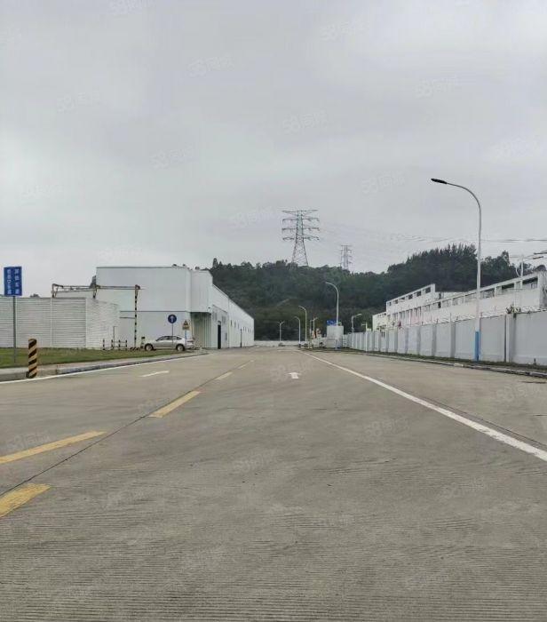 6万空地非常大，建筑面积4万平，2万平的空地