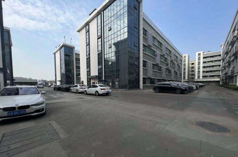 龙岗南联一楼650平厂房仓库出租带精装修无尘车间好招工空地大