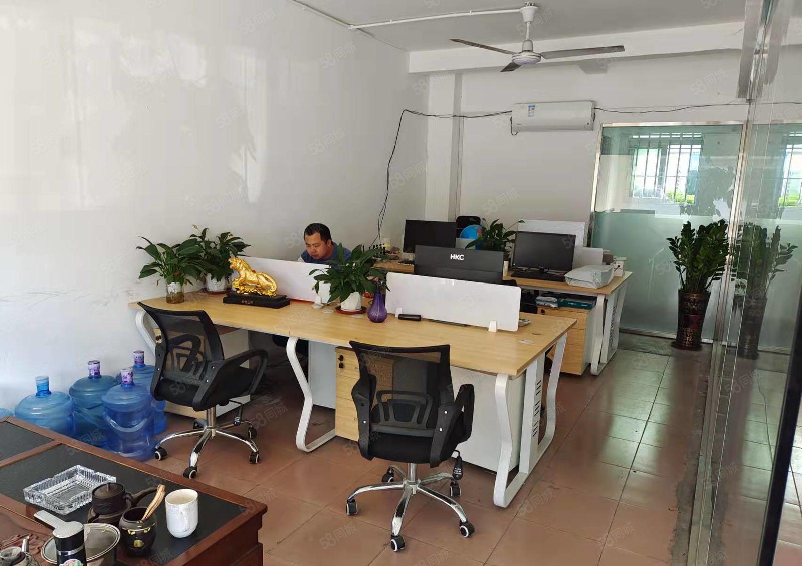 坂田五和地铁站一楼120平厂房出租