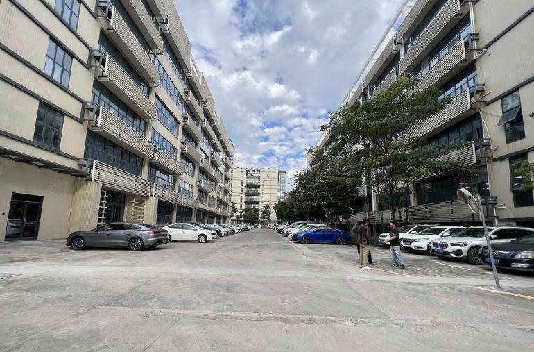 低至20元带家私爱联地铁口电商园200平精装办公仓库厂房出租