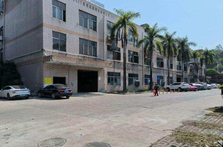 平湖新出独院8300平方厂房仓库出租大小分租可办环评交通便利