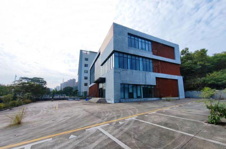 独门独院研发办公楼2300平精装修，办公室仓库厂房出租