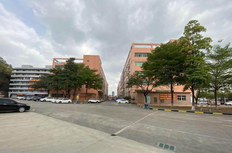 无公摊带红本坂田原房东工业区 新出2000平精装仓库厂房出租