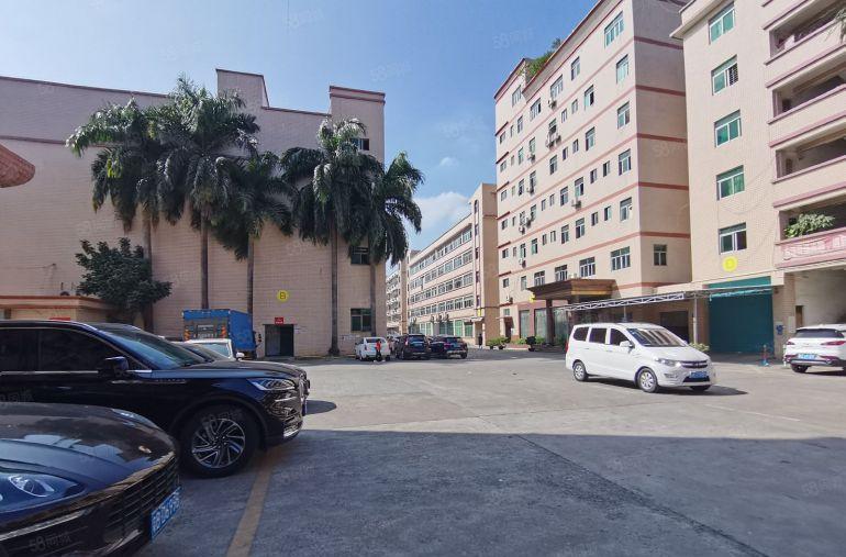 低价出租平湖辅城坳工业区8900平独院厂房仓库出租分租可环评