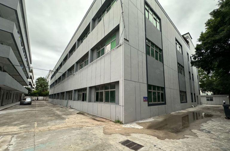 可分租平湖高速出口独院6600平精装修厂房仓库出租