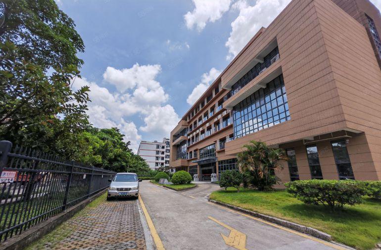 免租期三个月起！主干道旁精装厂房水电齐全实际面积出租价格便宜