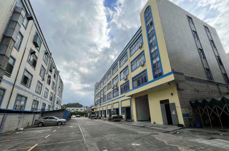 平湖地铁口精装修办公仓库独院厂房出租10000平分租一楼5米