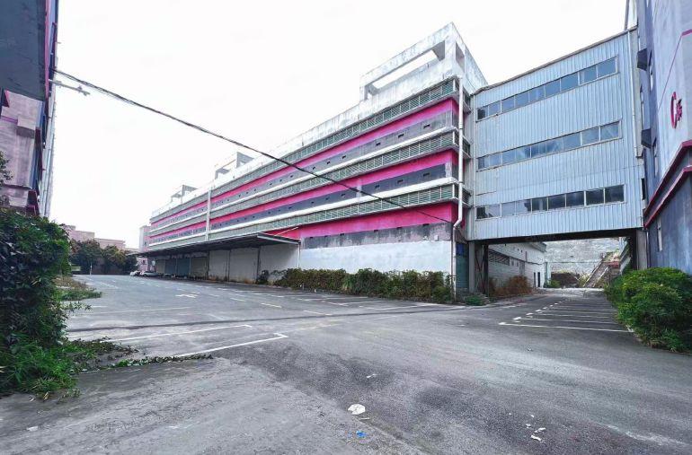 龙岗一楼8米高红本厂房低价招租