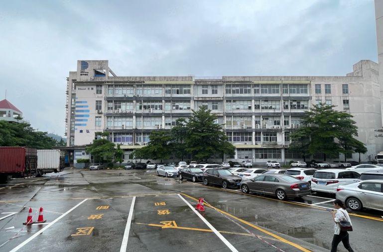 房东直租！横岗永湖地铁附近二楼三楼各2200平红本厂房出租