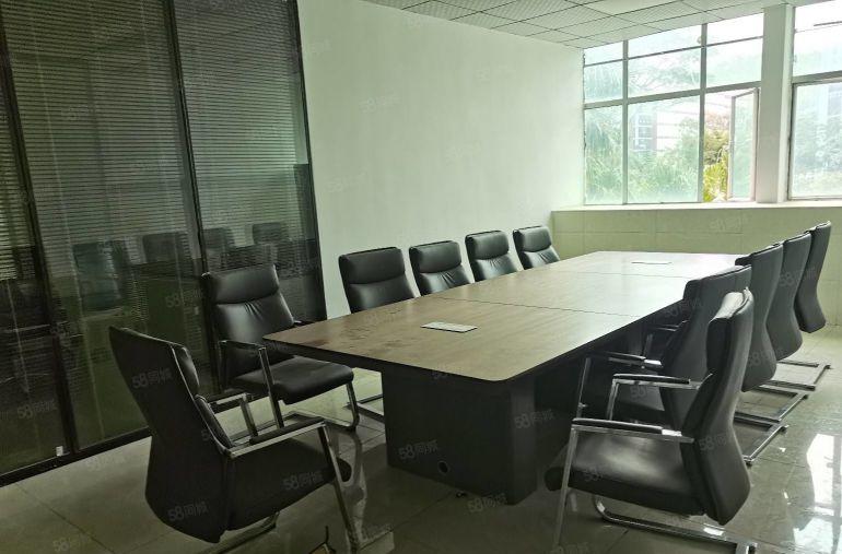 龙岗宝龙地铁口工业区新出一楼二楼2200平精装修厂房出租分租