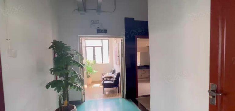 龙岗地铁口带精装修办公研发厂房5000平方出租500平起分租