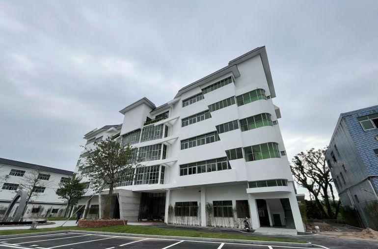 横岗六约地铁口3000平原房东红本厂房出租电商仓库分租空地大