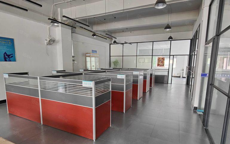 龙岗爱联大工业区楼上2000平带装修厂房仓库出租300起分租