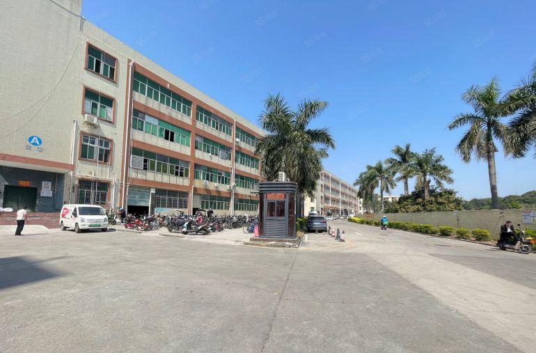 龙岗坂田上雪科技园厂房仓库出租1500平！300平起租