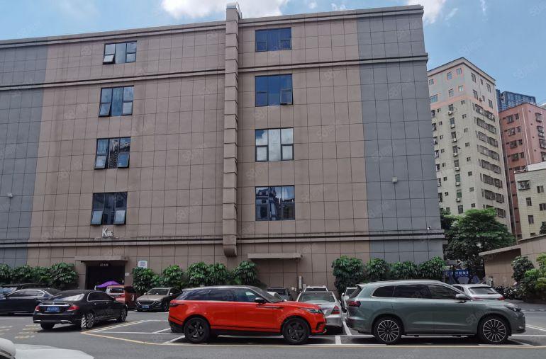 坂田，华为地铁站，800平可分租，精装修，水电齐全，厂房出租