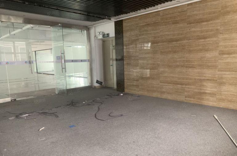 龙岗中心城同乐地铁站3楼精装修600平厂房仓库出租报价15元