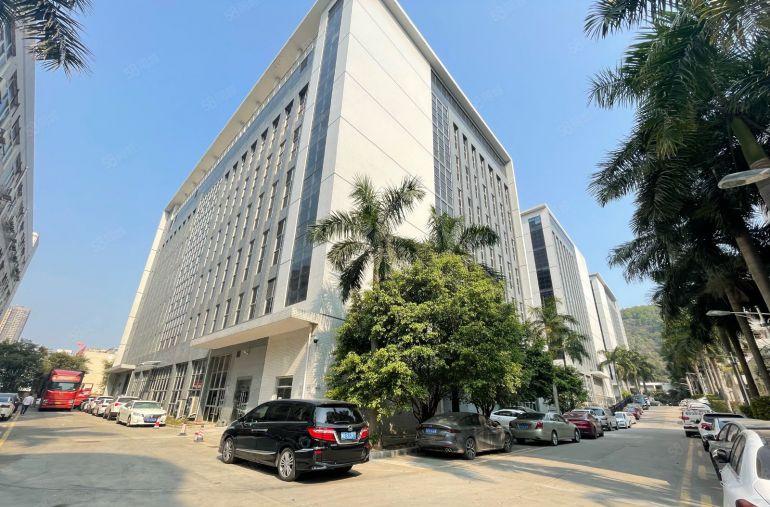 横岗原房东红本工业园区500平精装修办公室带露台 秒杀价