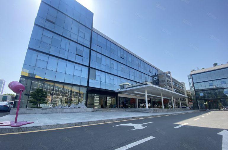 龙岗爱联地铁口大型电商园2楼500平带装修大小可分租拎包入住