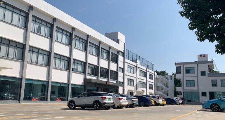 特价出租坂田主干道旁原房东精装修红本厂房500至1500平