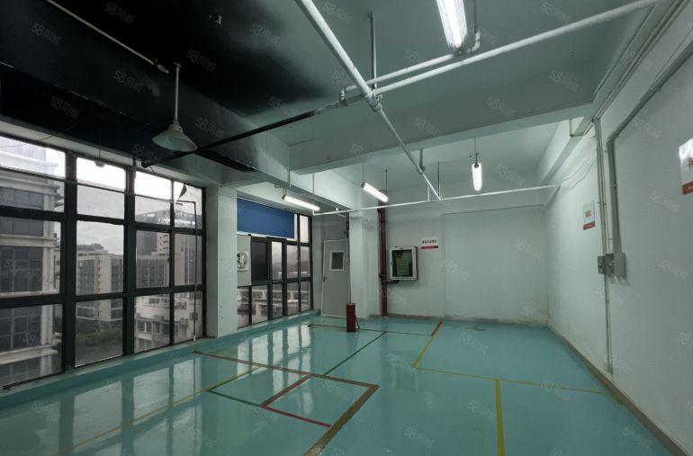 龙岗区横岗街道六约社区地铁口厂房带有精装修办公室出租