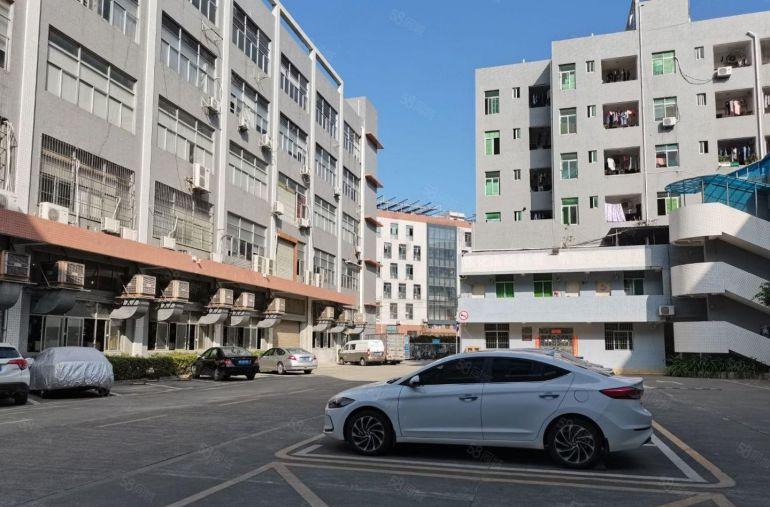 出租平湖富民工业区1500平标准厂房出租仓库招租500平起