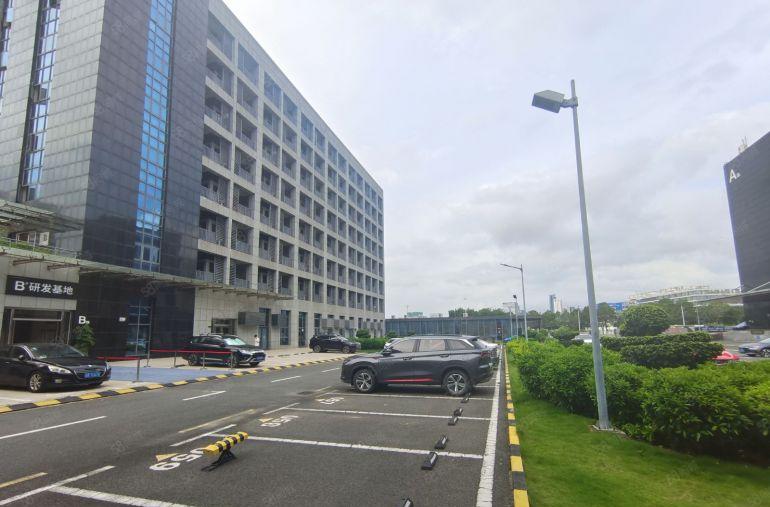 龙岗宝龙地铁站研发办公基地200至2000平精装办公厂房出租