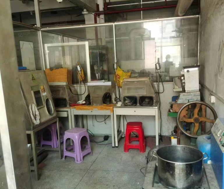 横岗现成珠宝装修厂房395平免转让费低价出租