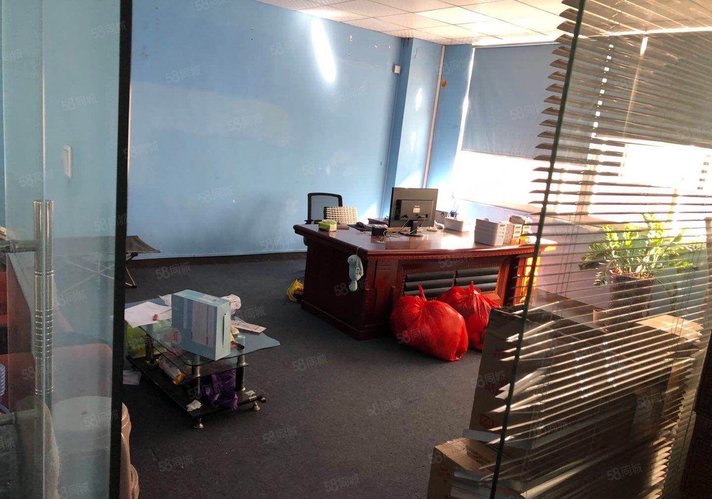 坂田路口楼上100到800平带装修厂房出租