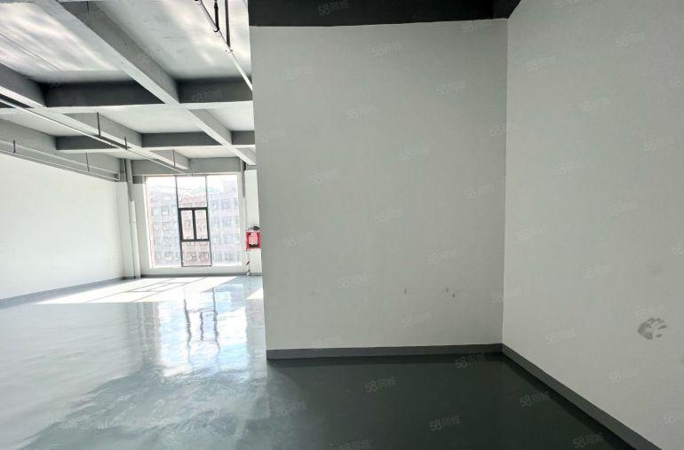 横岗六约电商园200平，精装修带红本全落地窗出租