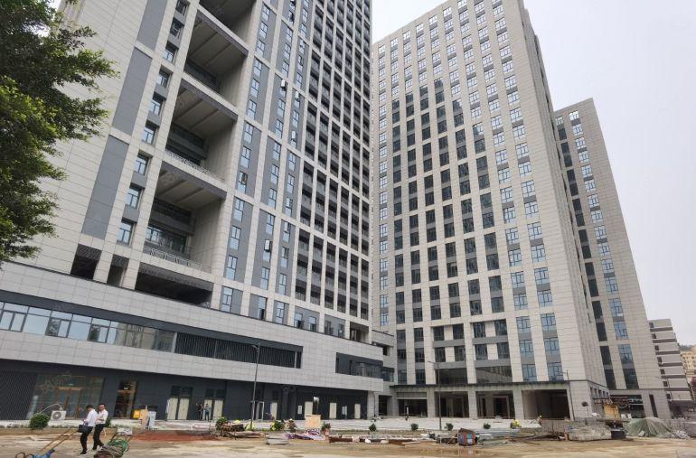 龙岗宝龙比亚迪旁研发办公基地100至2000平红本厂房出租