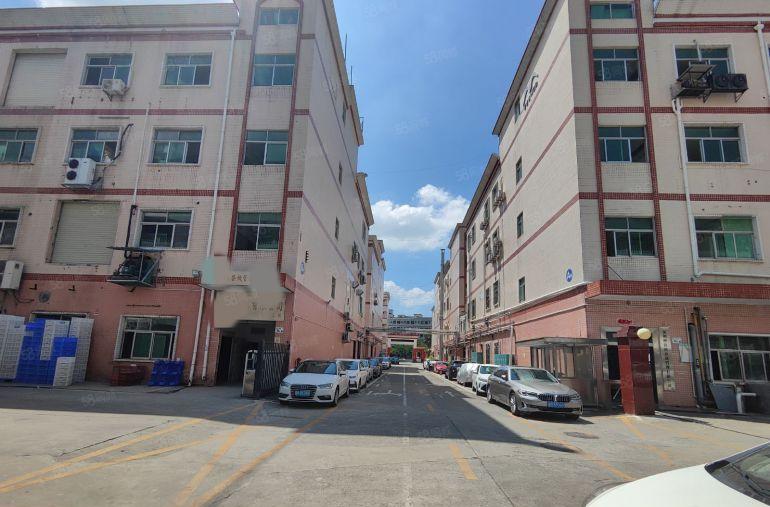 龙岗带现成食品环评，原房东独门独院厂房12000平方出租。